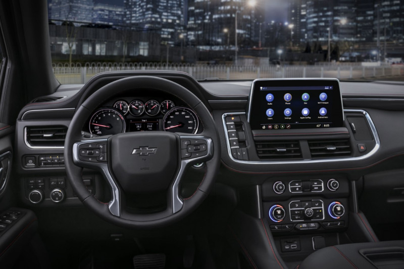 приборная панель нового CHEVROLET TAHOE 2021
