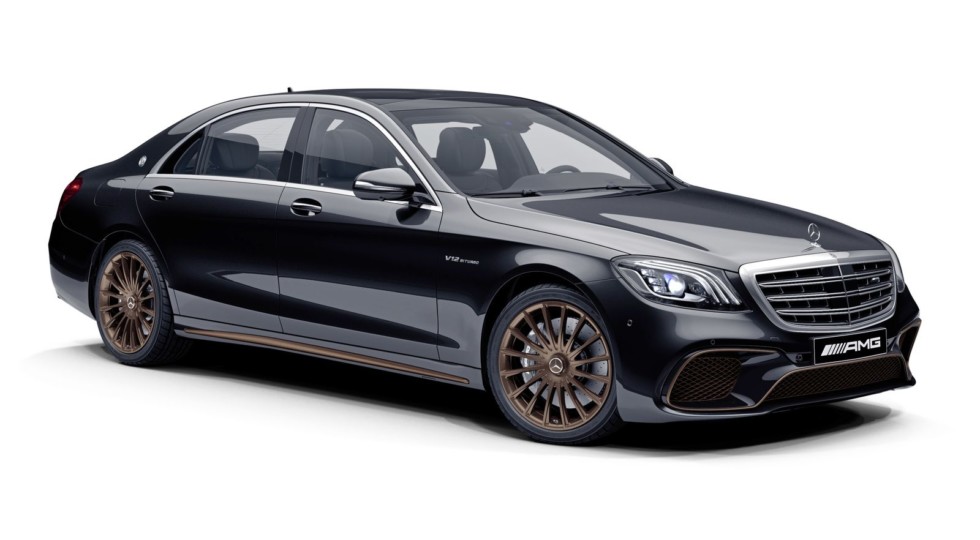 Mercedes-AMG прощается с моторами V12