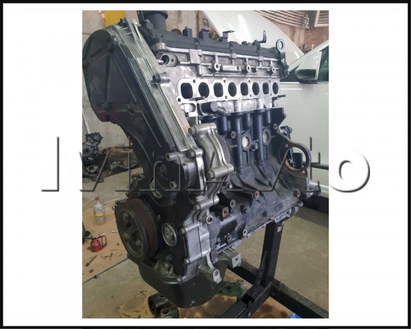 Двигатель Шорт блок+ГБЦ в сборе Хендай Гранд Старекс (Hyundai Grand Starex) евро 4 (столбик)