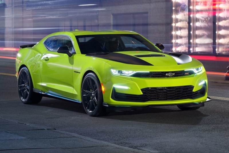Обновлённый Шевроле Camaro - V8 для бедных и 10-ступенчатый автомат