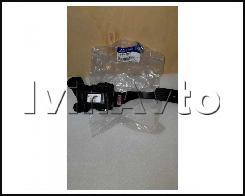 Педаль газа D4CB Старекс 2007- Hyundai/Kia 327004H100