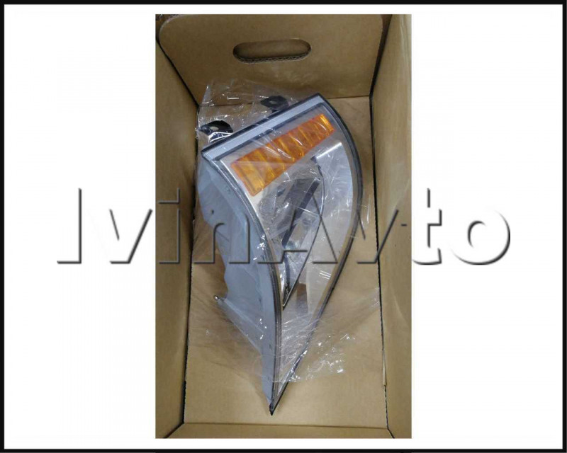 Поворотник передний правый HYUNDAI SUPER AERO CITY 540 Hyundai/Kia 923028K100