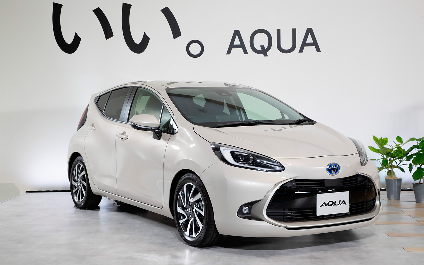 Toyota Aqua электродвигатель