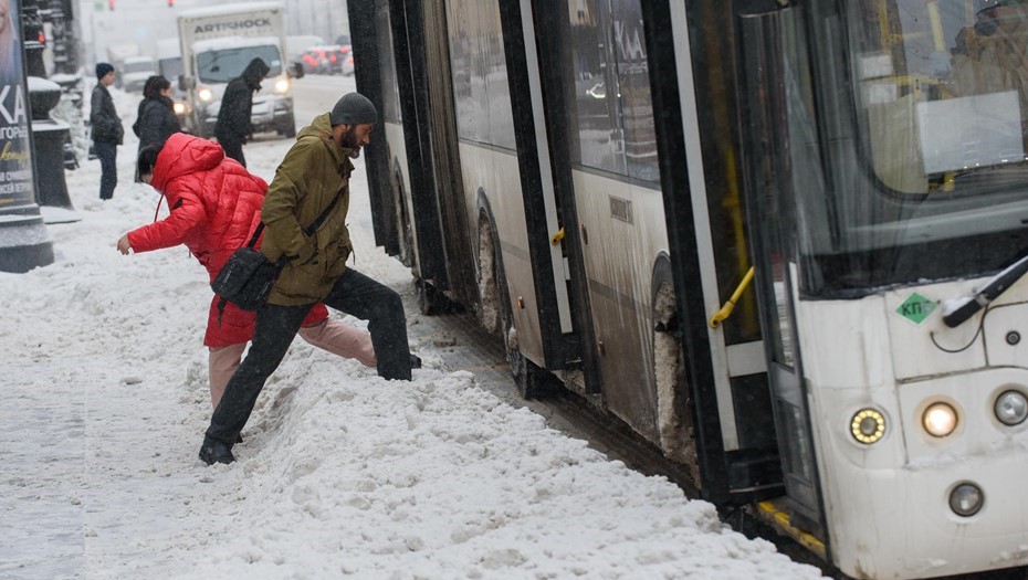 МЧС выпустило экстренное предупреждение из-за снегопада в Ленобласти
