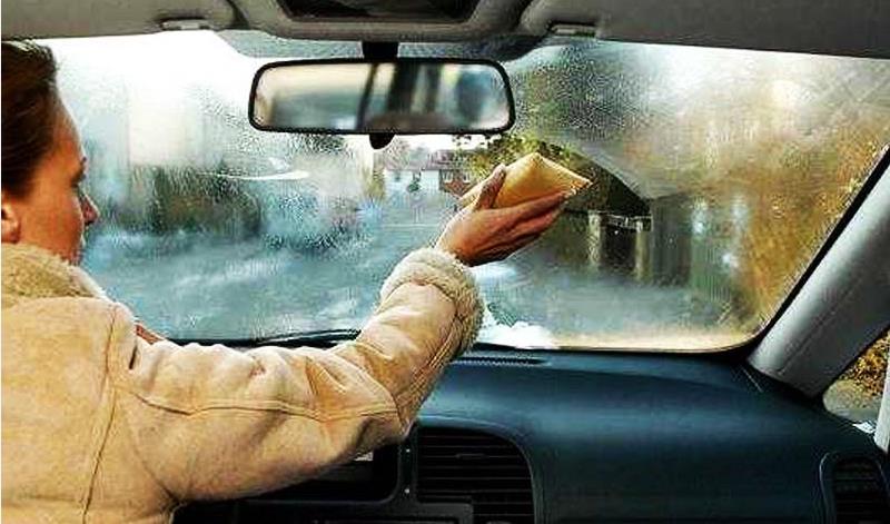Почему потеют стекла в машине и как с этим бороться?