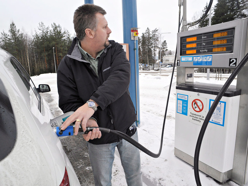 Как водителей «разводят» на АЗС с «зимним» топливом