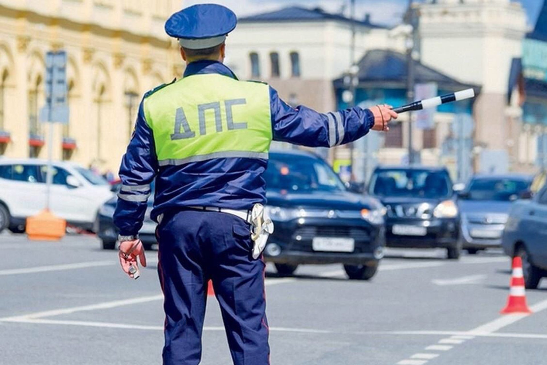 Регулировщик в аэропорту