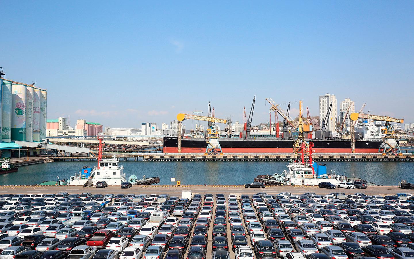 Южная Корея ограничила поставки автомобилей в Россию