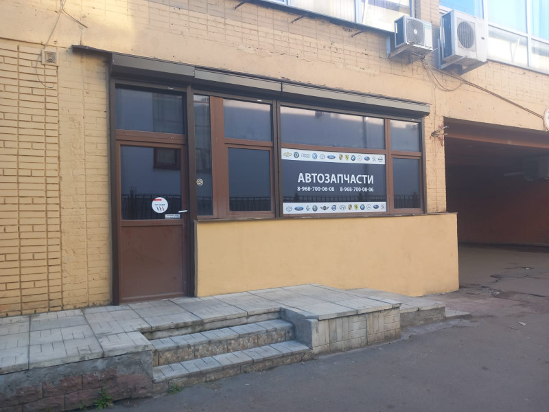 Вход с улицы