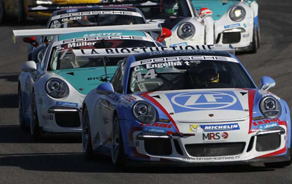 Кубок Porsche GT3 против 911 GT3S с технологией SACHS