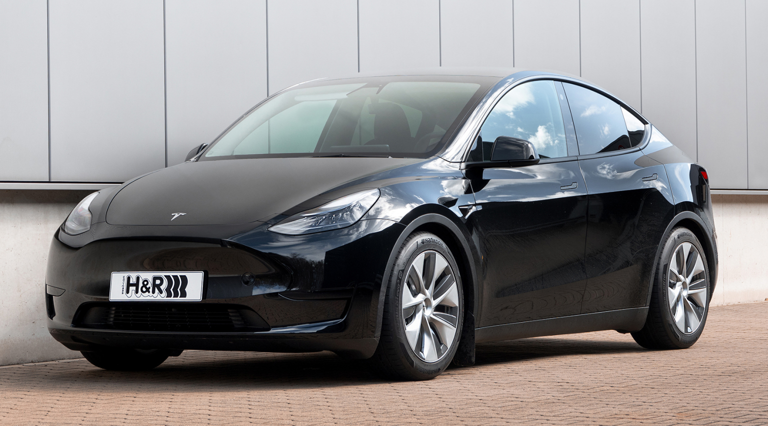 H&R Tesla Model Y