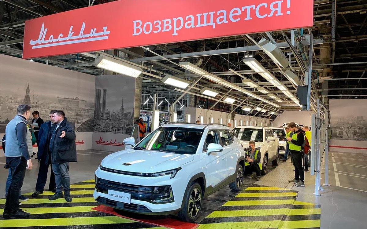 Россия помогла Китаю обогнать Японию по экспорту машин.