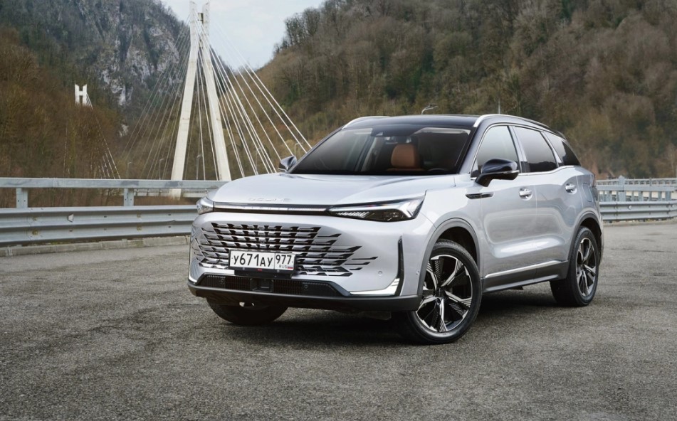 BAIC X75 в России: особенности и стоимость нового кроссовера