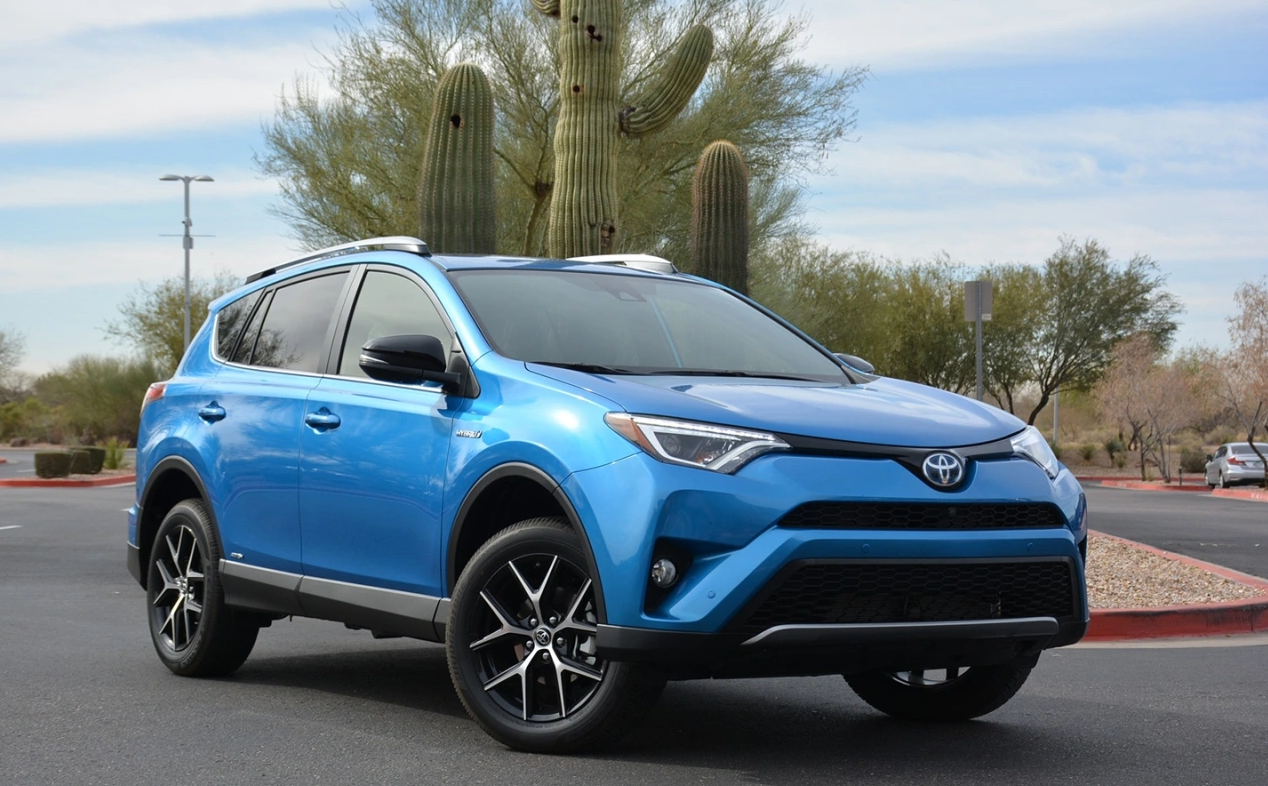 Японские кроссоверы за 2 млн рублей: выбираем между RAV4, CX-5, Qashqai и другими