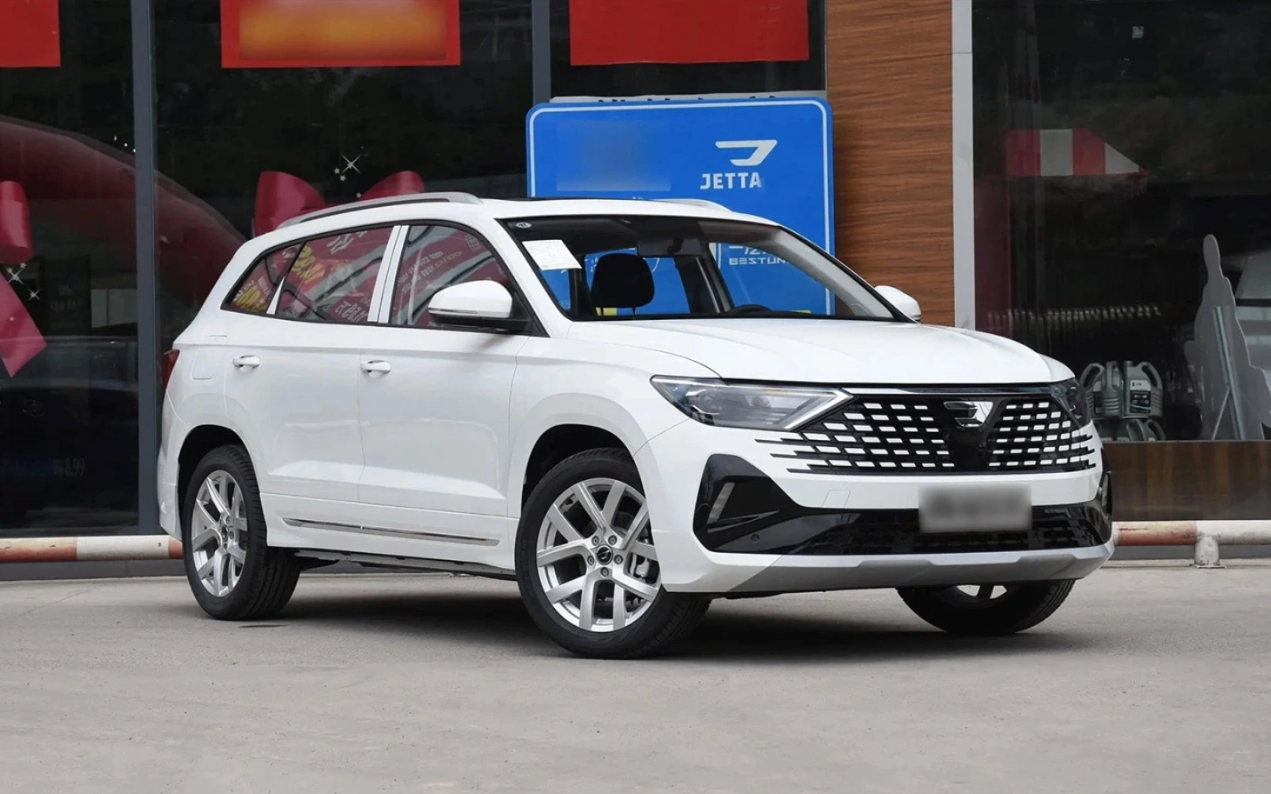 Обновленные кроссоверы Jetta VS5 и VS7 поступили к российским дилерам