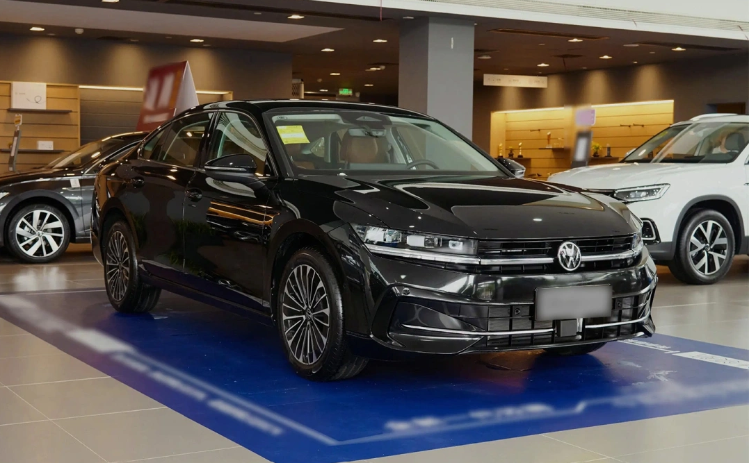 В Россию поступил новый Volkswagen Magotan: особенности и цены