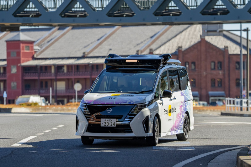 Nissan тестирует беспилотные автомобили на оживлённых улицах Японии.
