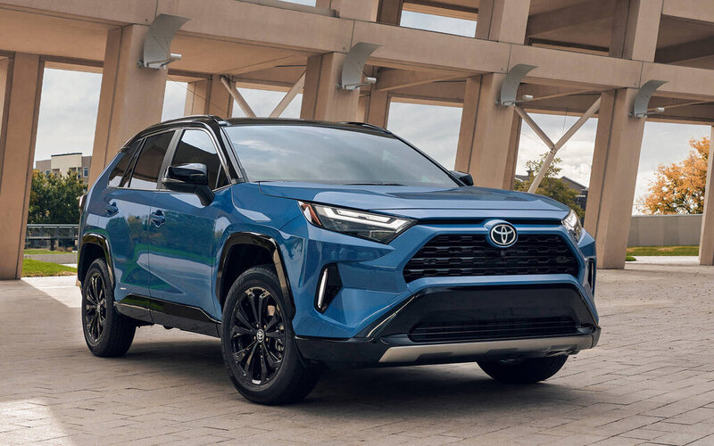 Toyota RAV4 Hybrid LE AWD 2025