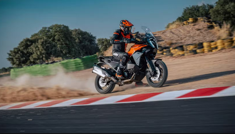 KTM 1390 Super Adventure S Evo