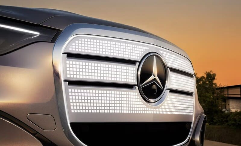 новая решетка радиатора с подсветкой для Mercedes-Benz GLC-класса EV 2027 года