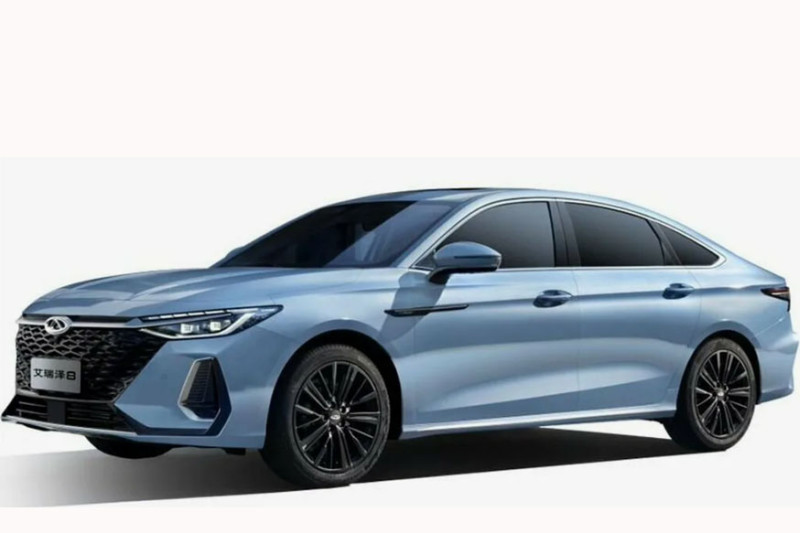 CHERY ARIZZO 8