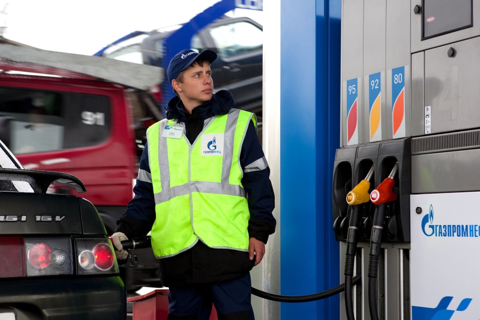 оператор кассир азс. объявление на заправке. азс работают. оператор азс. оренбург азс brentfueller.