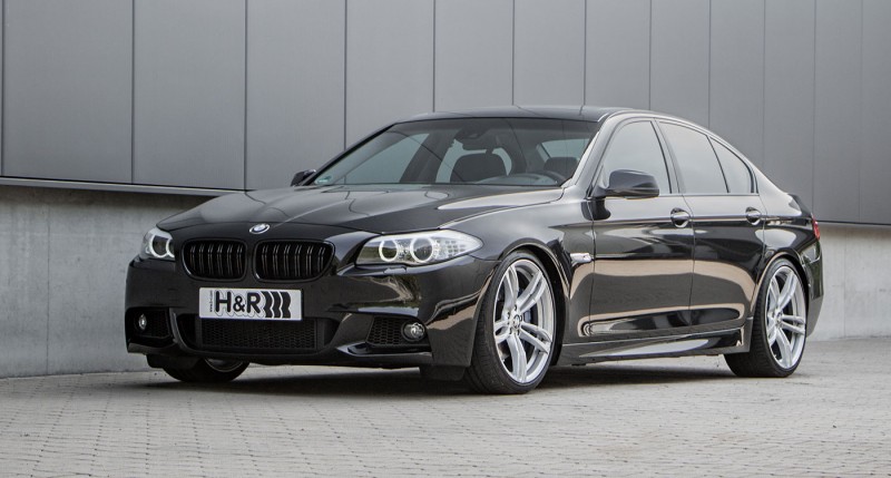 Пружины для бмв ф10. H r 10. Bmw 5-er at (f10). Bmw f30 занижение -30. Пружины h&r на bmw f10.